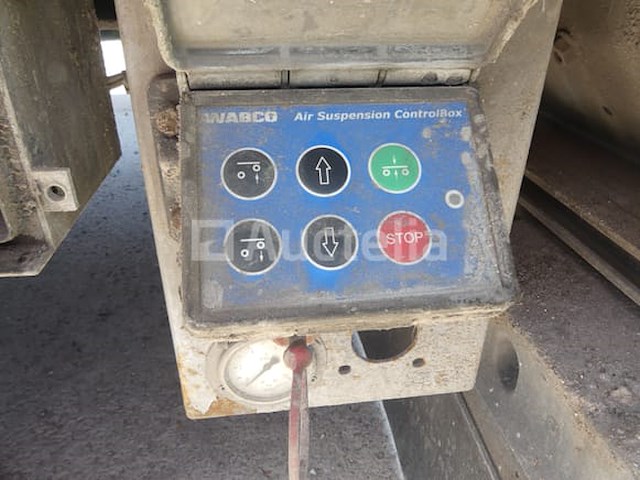 Ref:4343 - semi remorque couverte kraker trailers cf-z (vin:xl9kraker19069137) - afbeelding 11 van  38