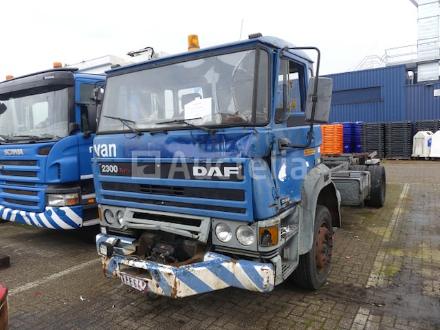 Ref:4519 - daf containervrachtwagen - afbeelding 1 van  33