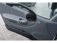 Ref:4709 - renault d (2017-59,025 km) (2017-59,025 km)(vin:vf6wtag40g2454632) - afbeelding 8 van  54