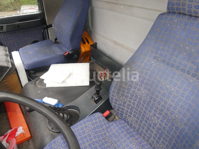 Ref:5 - gordijntruck met achterklep man l2000 (2005-126,661 km) - afbeelding 11 van  58