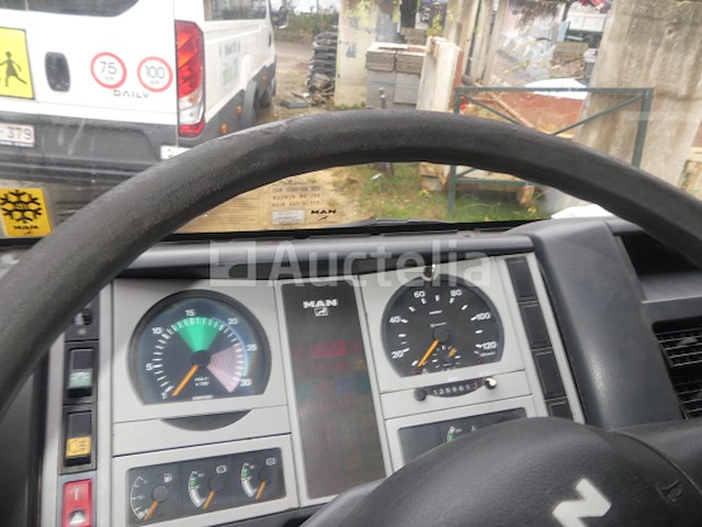 Ref:5 - gordijntruck met achterklep man l2000 (2005-126,661 km) - afbeelding 13 van  58