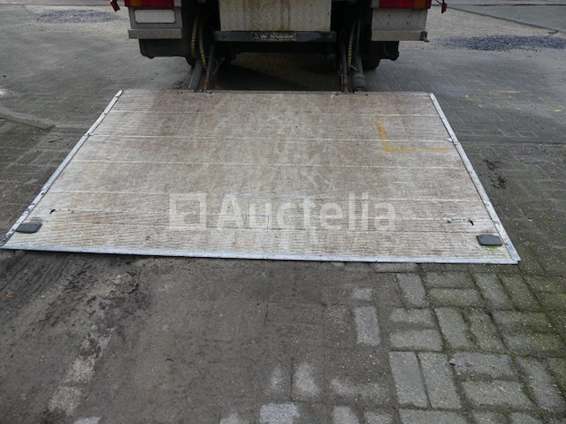 Ref:5 - gordijntruck met achterklep man l2000 (2005-126,661 km) - afbeelding 24 van  58