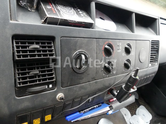 Ref:5 - gordijntruck met achterklep man l2000 (2005-126,661 km) - afbeelding 30 van  58