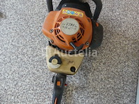 Ref:5 - stihl hs 81 r benzine heggenschaar - afbeelding 2 van  3