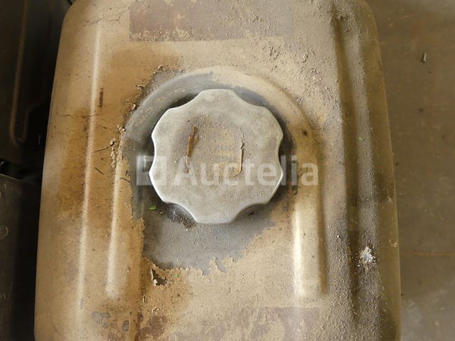 Ref:5689-69783 - 2 generatorsets (voor onderdelen) - afbeelding 2 van  13