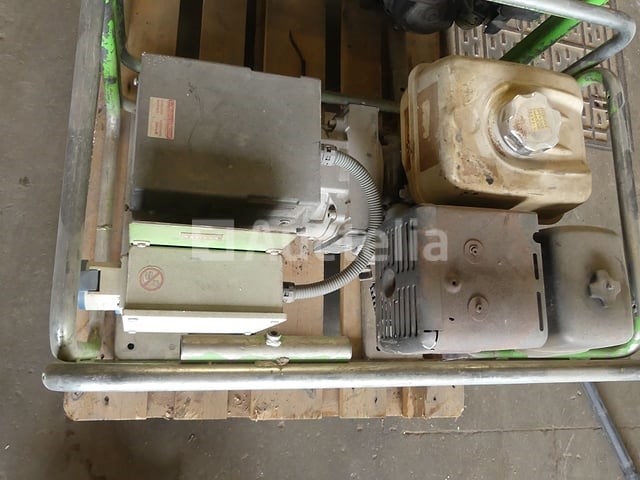 Ref:5689-69783 - 2 generatorsets (voor onderdelen) - afbeelding 4 van  13