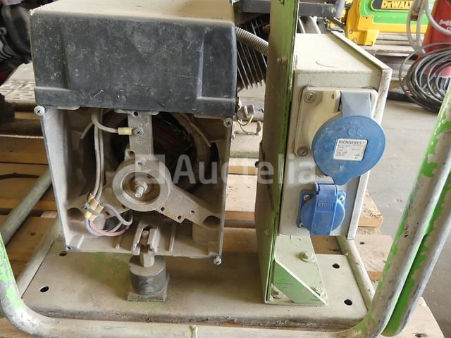 Ref:5689-69783 - 2 generatorsets (voor onderdelen) - afbeelding 5 van  13