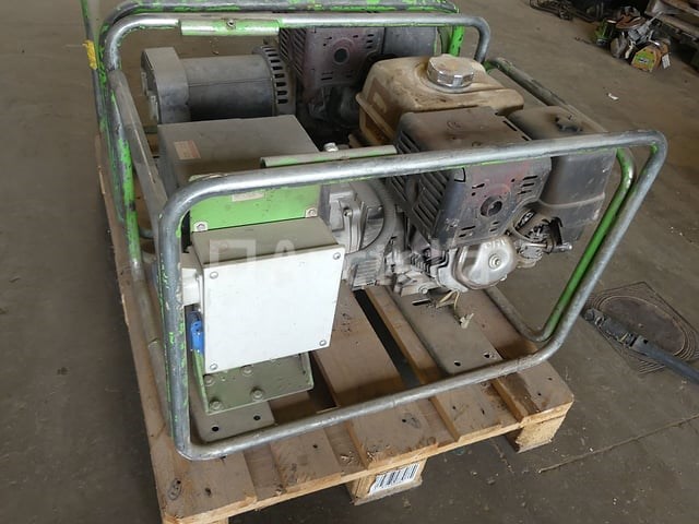 Ref:5689-69783 - 2 generatorsets (voor onderdelen) - afbeelding 8 van  13