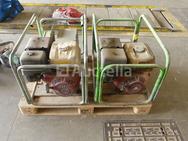 Ref:5689-69783 - 2 generatorsets (voor onderdelen) - afbeelding 10 van  13