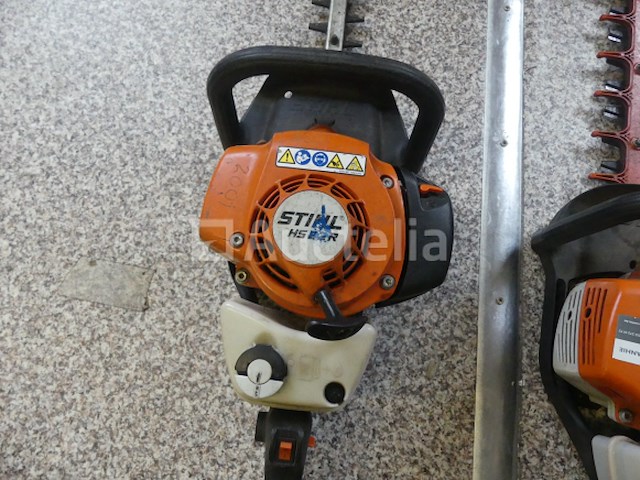 Ref:6 - stihl hs 82 r benzine heggenschaar - afbeelding 2 van  3