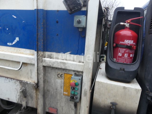 Ref:6135 - mitsubishi canter vuilniswagen - afbeelding 13 van  36
