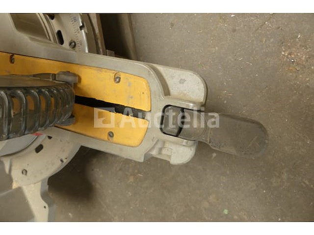 Ref:65646-69877 - 2 dewalt dw718xps radiaalzagen - dws780 - afbeelding 12 van  17