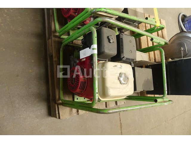 Ref:66999-70363 - 2 generatorsets (voor onderdelen) - afbeelding 4 van  14