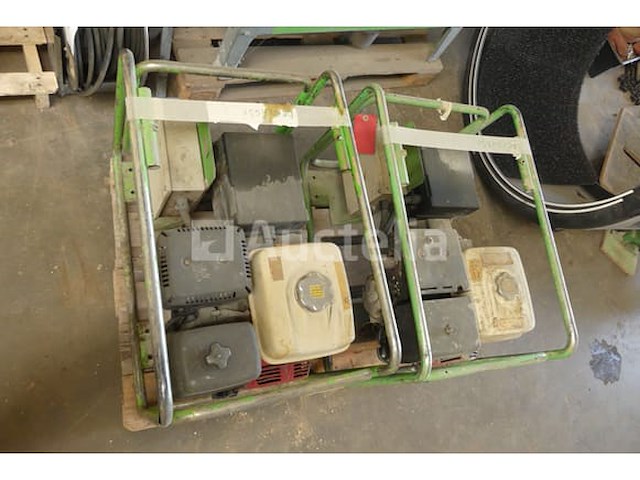 Ref:69314-69441 - 2 generatorsets (voor onderdelen) - afbeelding 1 van  13