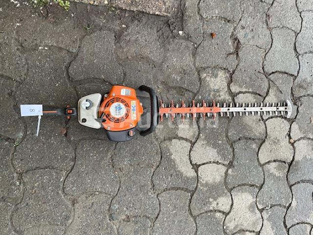 Ref:7 - stihl hs 82 r benzine heggenschaar - afbeelding 1 van  4