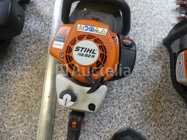 Ref:7 - stihl hs 82 r benzine heggenschaar - afbeelding 3 van  4