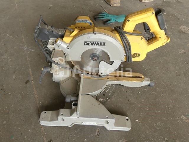 Ref:70691 - dewalt dw777-qs radiaalzaag - afbeelding 4 van  4