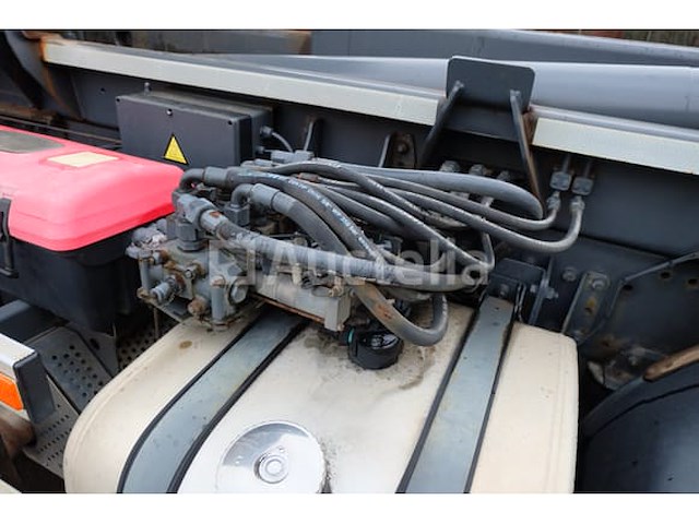 Ref:7178 - daf fan cf75 containertruck (2011-555,328 km)(vin:xlras75pc0e912438) - afbeelding 21 van  51