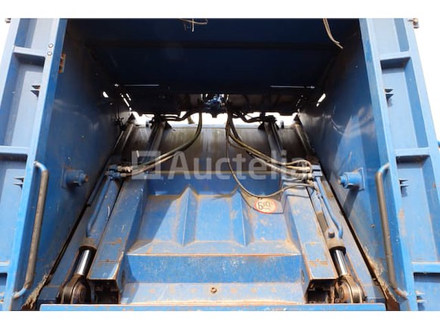 Ref:7486 - man tgm vuilniswagen (2011-268,805 km) - afbeelding 4 van  59