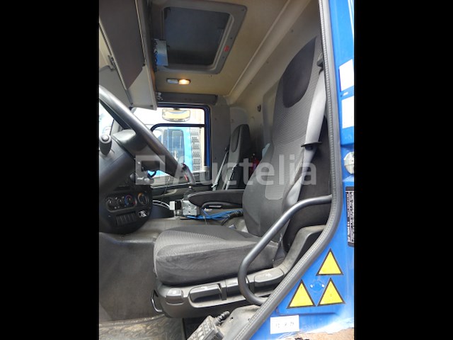 Ref:7612 - daf fancf 75 container vrachtwagen (2012-455.072 km) - afbeelding 43 van  46