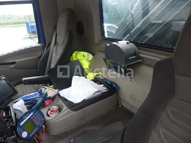 Ref:7661 - containerwagen met kraan daf fan cf85 (2012-323,073 km) - afbeelding 12 van  65