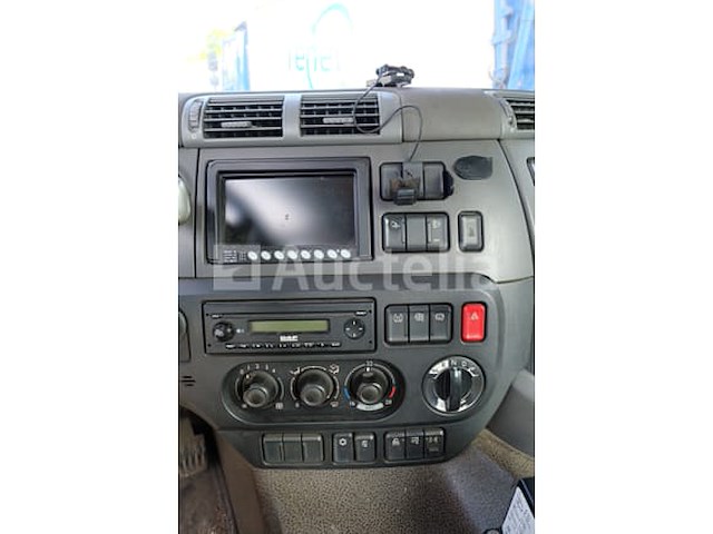 Ref:7707 - daf cf400fas containertruck (2014 - 801,011 km) - afbeelding 13 van  57