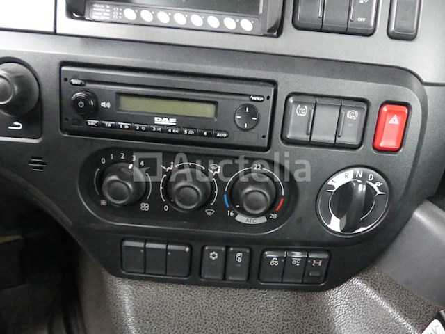 Ref:7709 - daf cf 400 fas containertruck (2014-582,763 km) - afbeelding 9 van  43