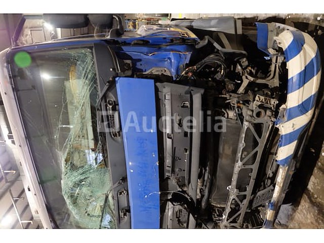 Ref:7711 - containertruck (ongeluk) daf cf400 fas (vin:xlrasm4100g029946) - afbeelding 17 van  46