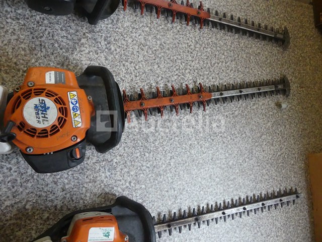 Ref:8 - stihl hs 82 r benzine heggenschaar - afbeelding 2 van  4
