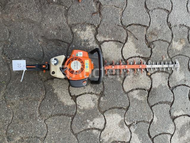 Ref:9 - stihl hs 82 r benzine heggenschaar - afbeelding 1 van  4