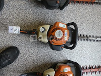 Ref:9 - stihl hs 82 r benzine heggenschaar - afbeelding 2 van  4