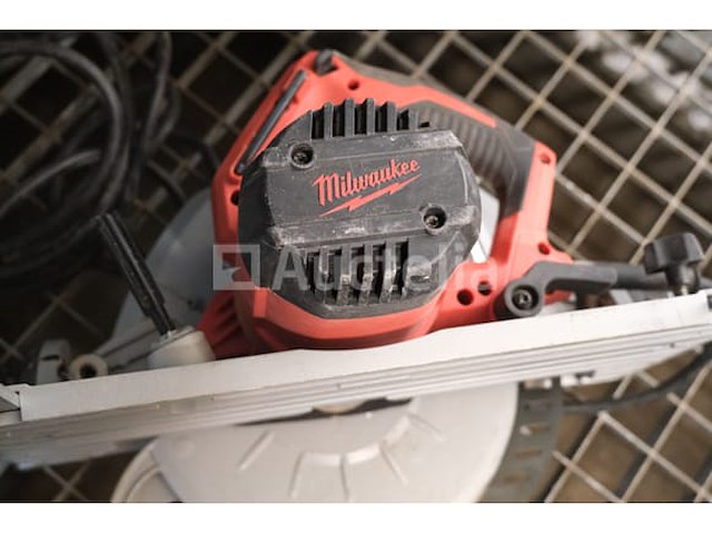 Ref:9203103-2 - milwaukee cs85cbe draagbare cirkelzaag - afbeelding 6 van  14