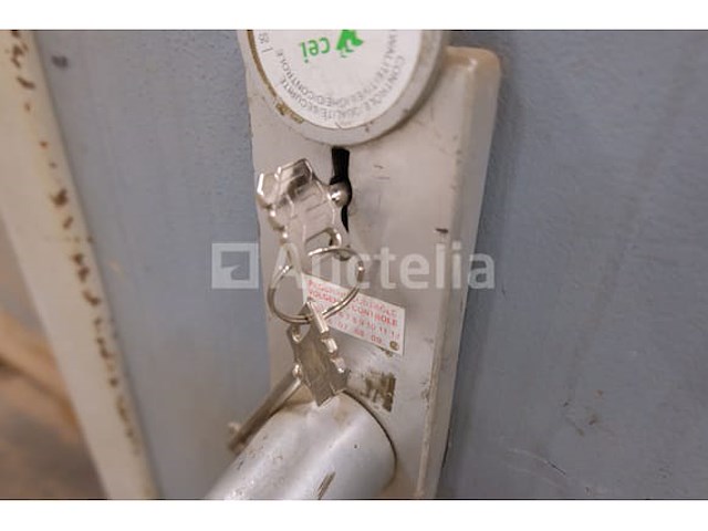 Ref:9499001 - gepantserde garderobe - afbeelding 3 van  7