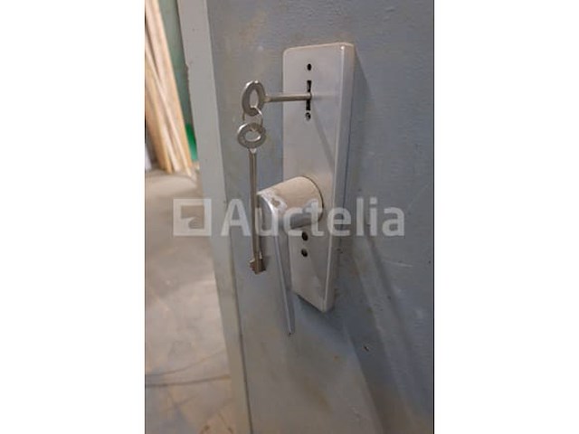 Ref:9499001 - gepantserde garderobe - afbeelding 2 van  4
