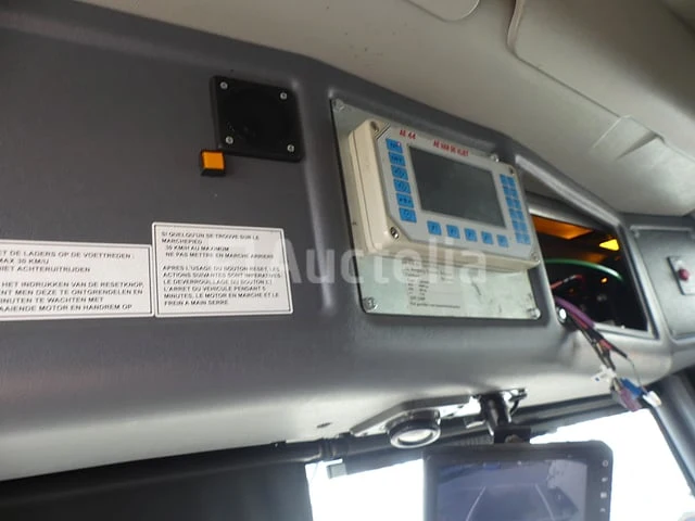 Ref:9573 - renault access d19 vuilniswagen (2015-120,577 km)(vin:seg1932bl6bf21133) - afbeelding 26 van  39