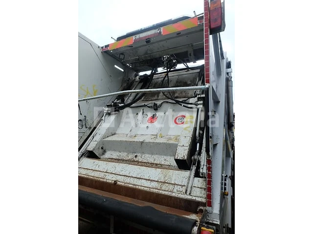 Ref:9576 - renault access vuilniswagen (2015-120.000 km)(vin: seg1932bl6bf21121) - afbeelding 67 van  77