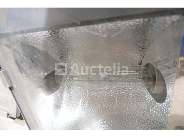 Ref:984802341 / 984802476 / 984802129 - 3 halogeen-spotlights op de bouwplaats - afbeelding 5 van  7