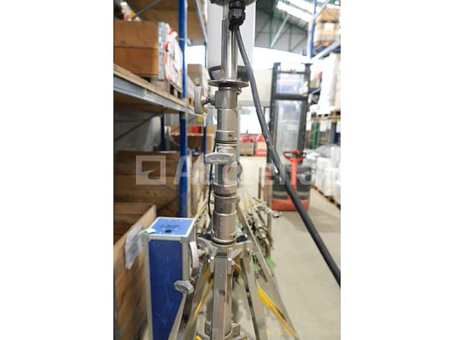 Ref:9848086 + 9848004-1 + 9848004-12 - 2 led-verlichte ballonnen + statief - afbeelding 7 van  8