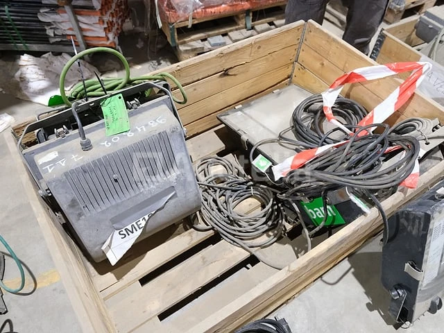 Ref:98484139 / 984802711 / 984802683 / 984802212 / 984802569 / 98484146 - 6 halogeen bouwplaatsspotlights - afbeelding 6 van  8