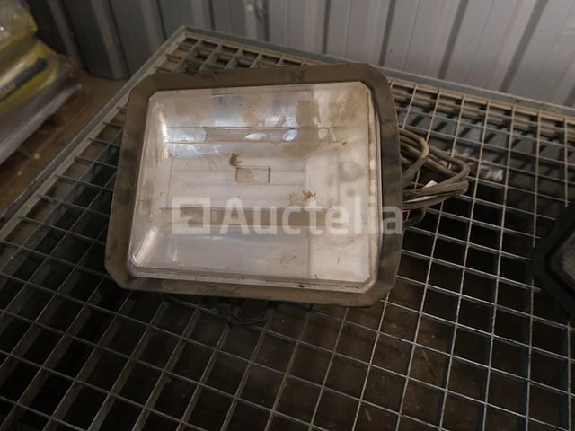 Ref:98488002 / 98488001 - 2 bouwplaats-spotlights - afbeelding 4 van  11