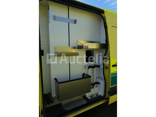 Ref:a62 - mercedes-benz sprinter ambulance (2017-230.000 km-vin:wdb9066331p349305) - afbeelding 14 van  43