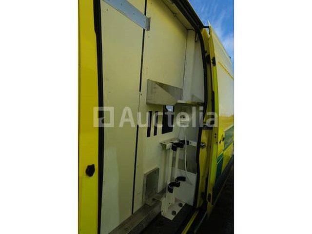 Ref:a64 - mercedes-benz sprinter ambulance (2013-276.430 km-vin:wdb9066331s803323) - afbeelding 7 van  45