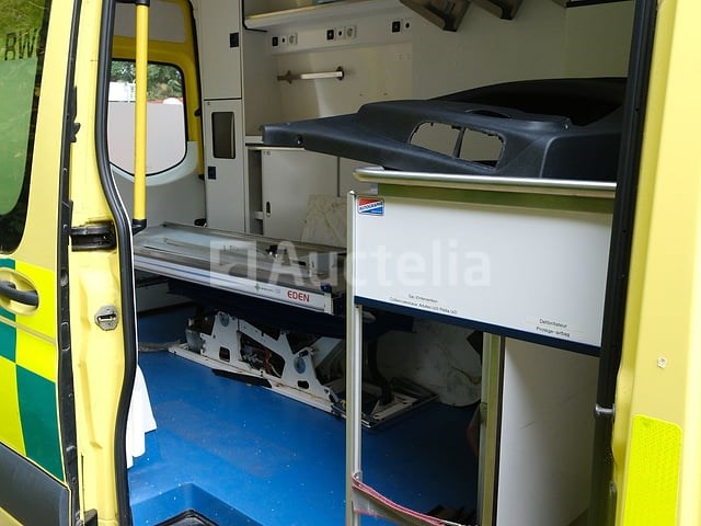 Ref:a65 - mercedes-benz sprinter ambulance (2021-227,620 km-vin:w1v9076431p275563) - afbeelding 17 van  53