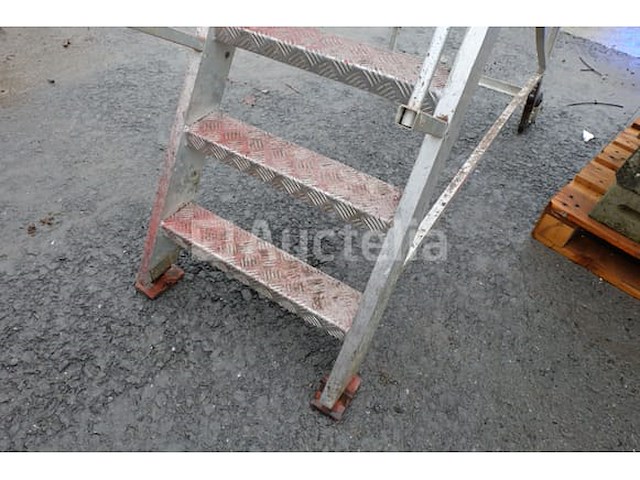 Ref:escram07 - perfecty 7-traps aluminium trapladder - afbeelding 1 van  5