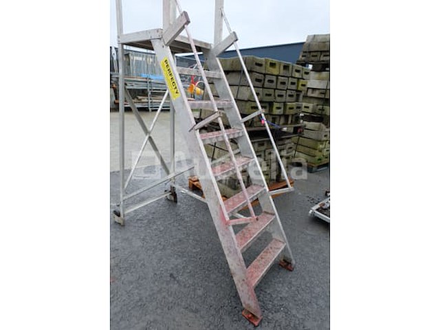 Ref:escram07 - perfecty 7-traps aluminium trapladder - afbeelding 2 van  5