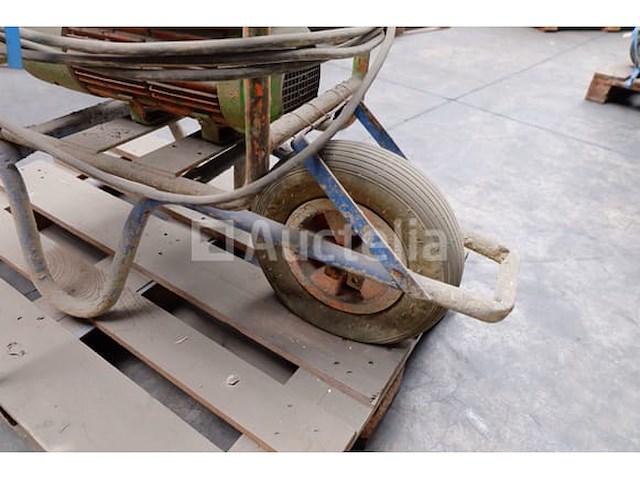 Ref:hom4 - transformator - afbeelding 1 van  6