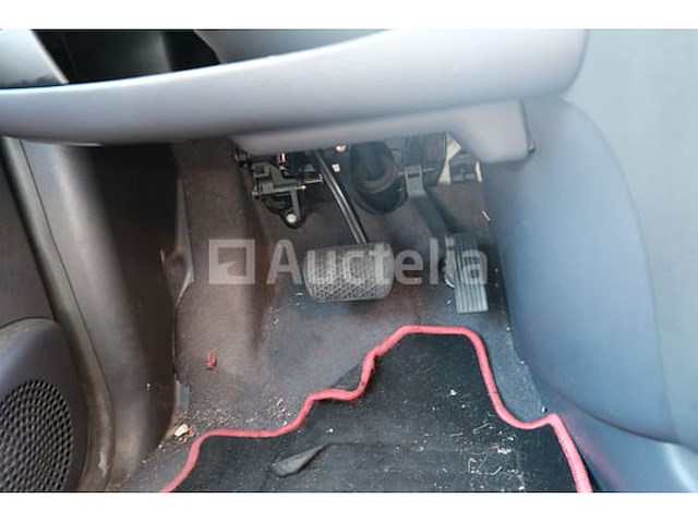 Ref:(kavel 12) - auto (inbeslagname op straat) mercedes-benz a170 cdi - afbeelding 15 van  24