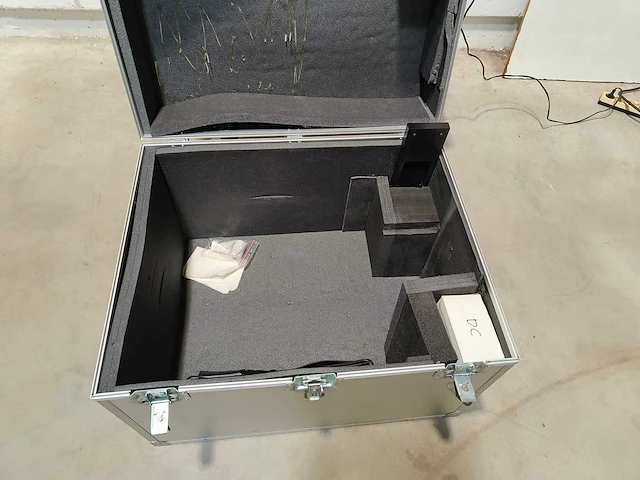 Reflectometer qd30 deltalight met flight case - afbeelding 3 van  17