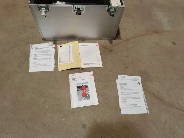 Reflectometer qd30 deltalight met flight case - afbeelding 9 van  17