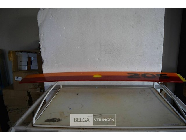 Reflector peugot 205 - afbeelding 1 van  3